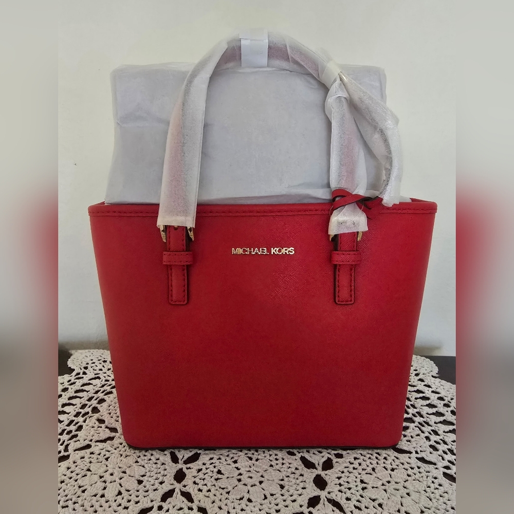 MICHAEL KORS Jet Set Travel Saffiano Leather Top-Zip Tote Bag